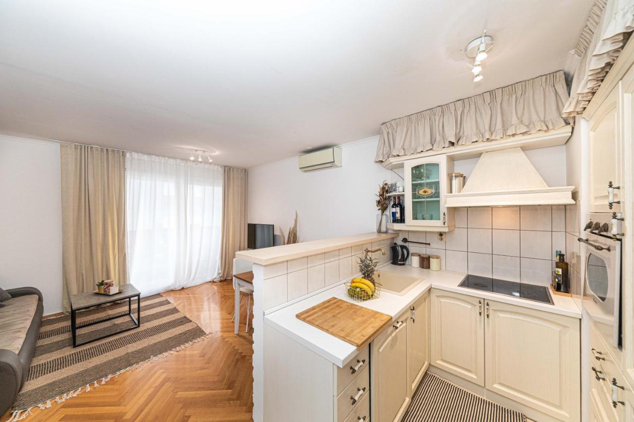 Malea Suite Split Extérieur photo